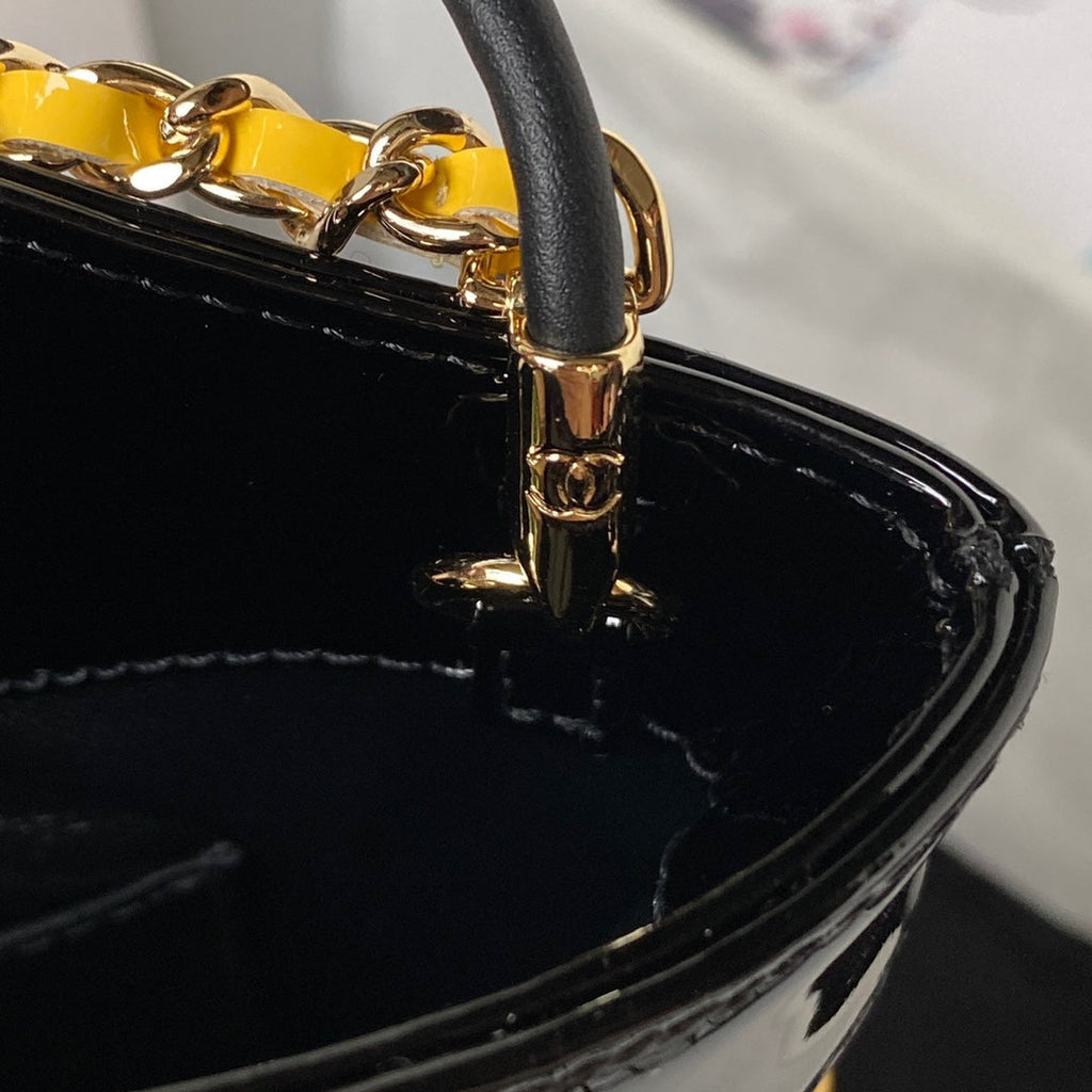 Chanel - Luxury Bag - CHL - 182