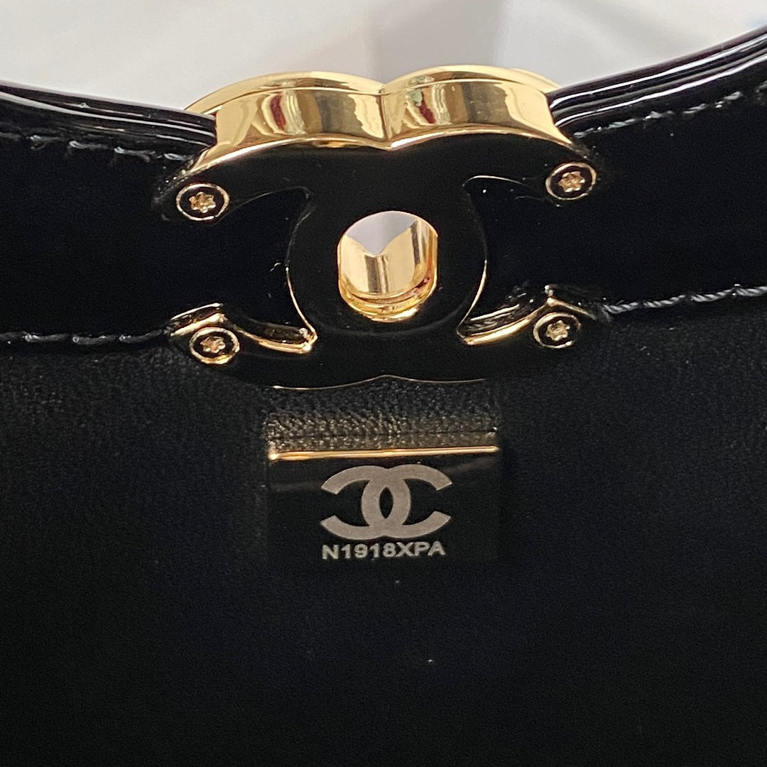 Chanel - Luxury Bag - CHL - 180