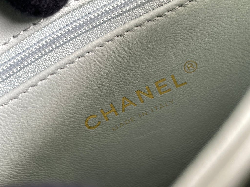 Chanel - Luxury Bag - CHL - 064