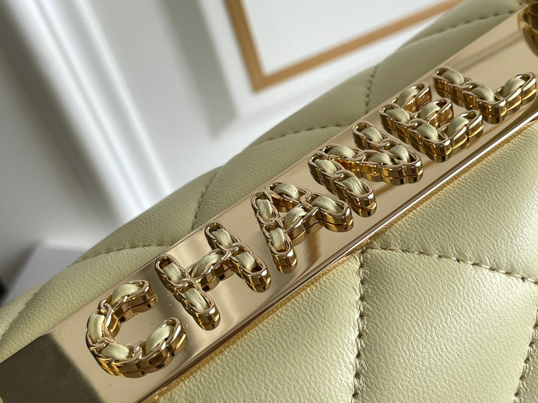 Chanel - Luxury Bag - CHL - 062