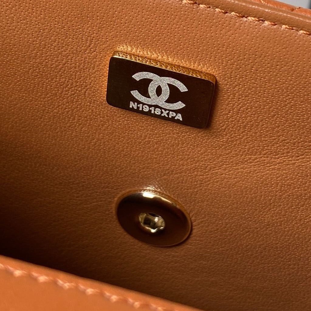 Chanel - Luxury Bag - CHL - 124