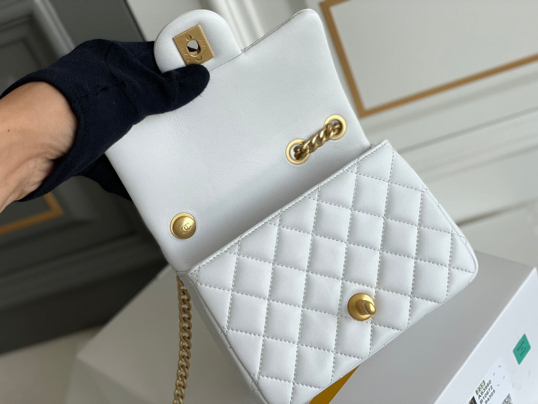 Chanel - Luxury Bag - CHL - 069