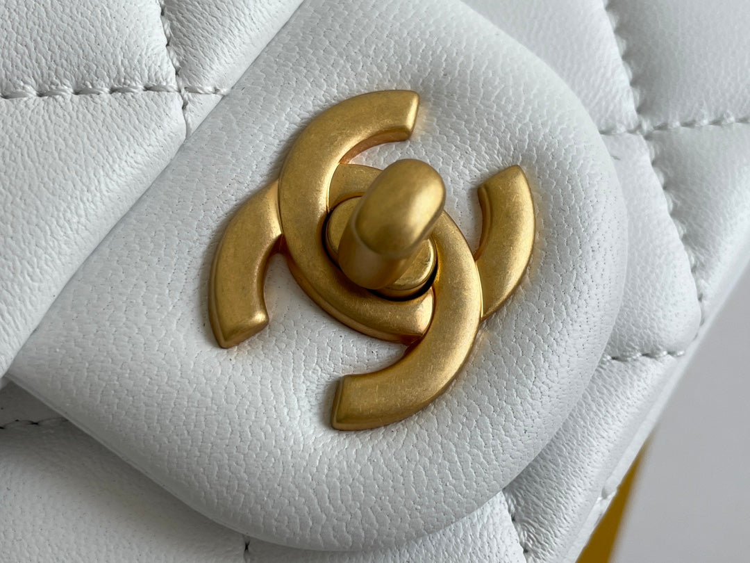 Chanel - Luxury Bag - CHL - 069
