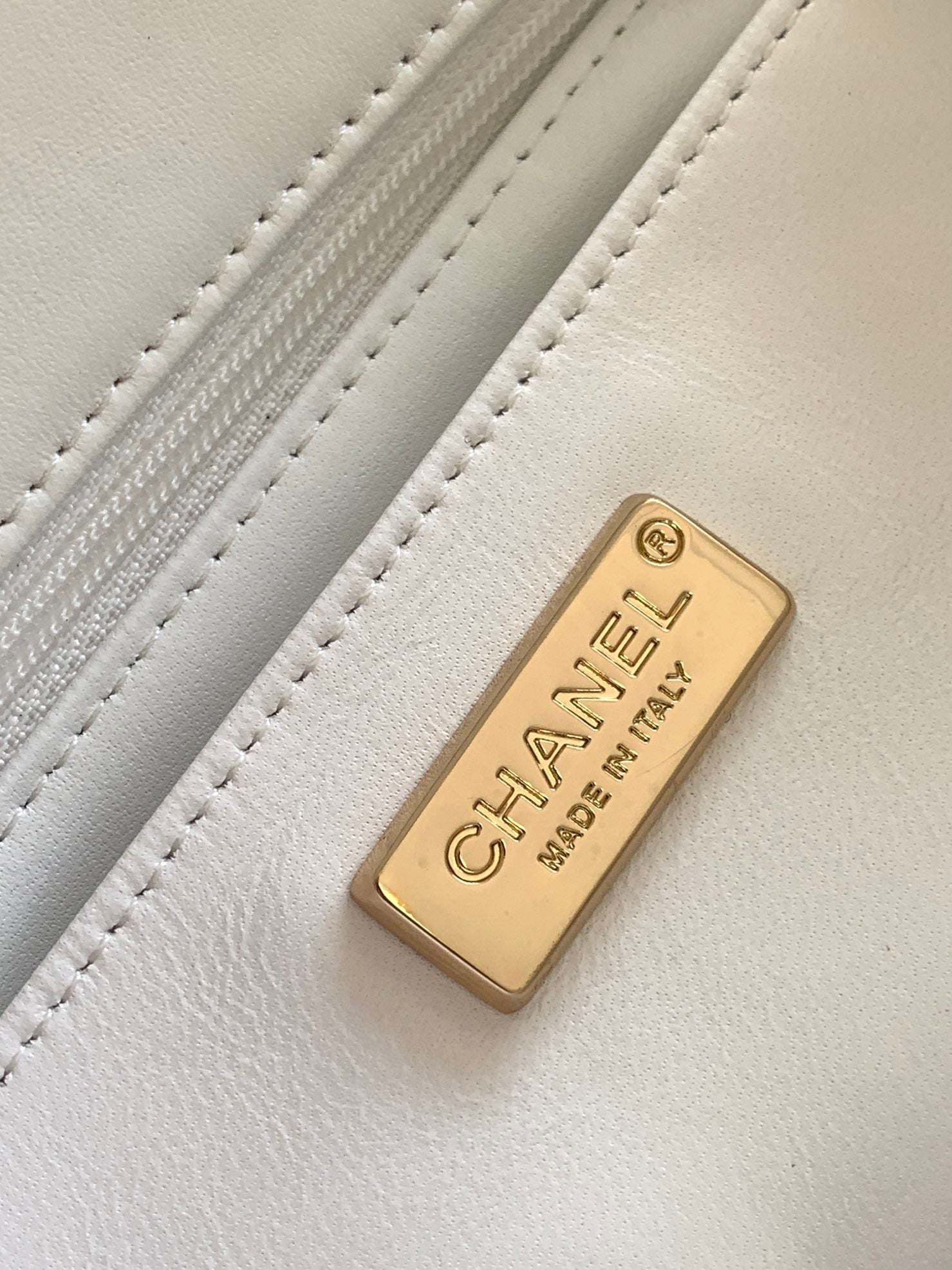 Chanel - Luxury Bag - CHL - 125