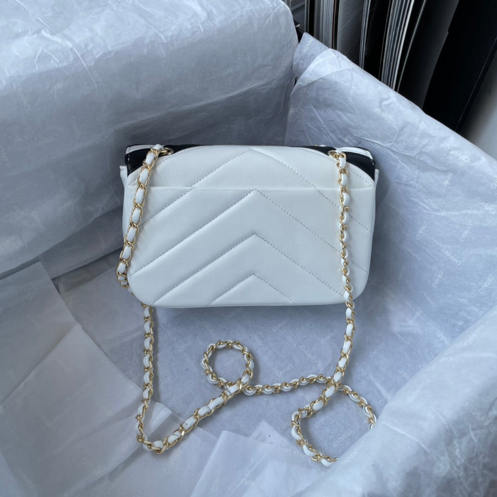 Chanel - Luxury Bag - CHL - 094