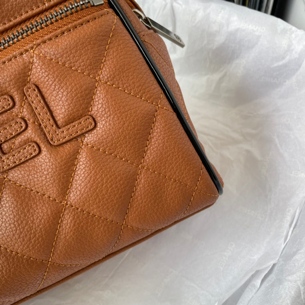 Chanel - Luxury Bag - CHL - 098