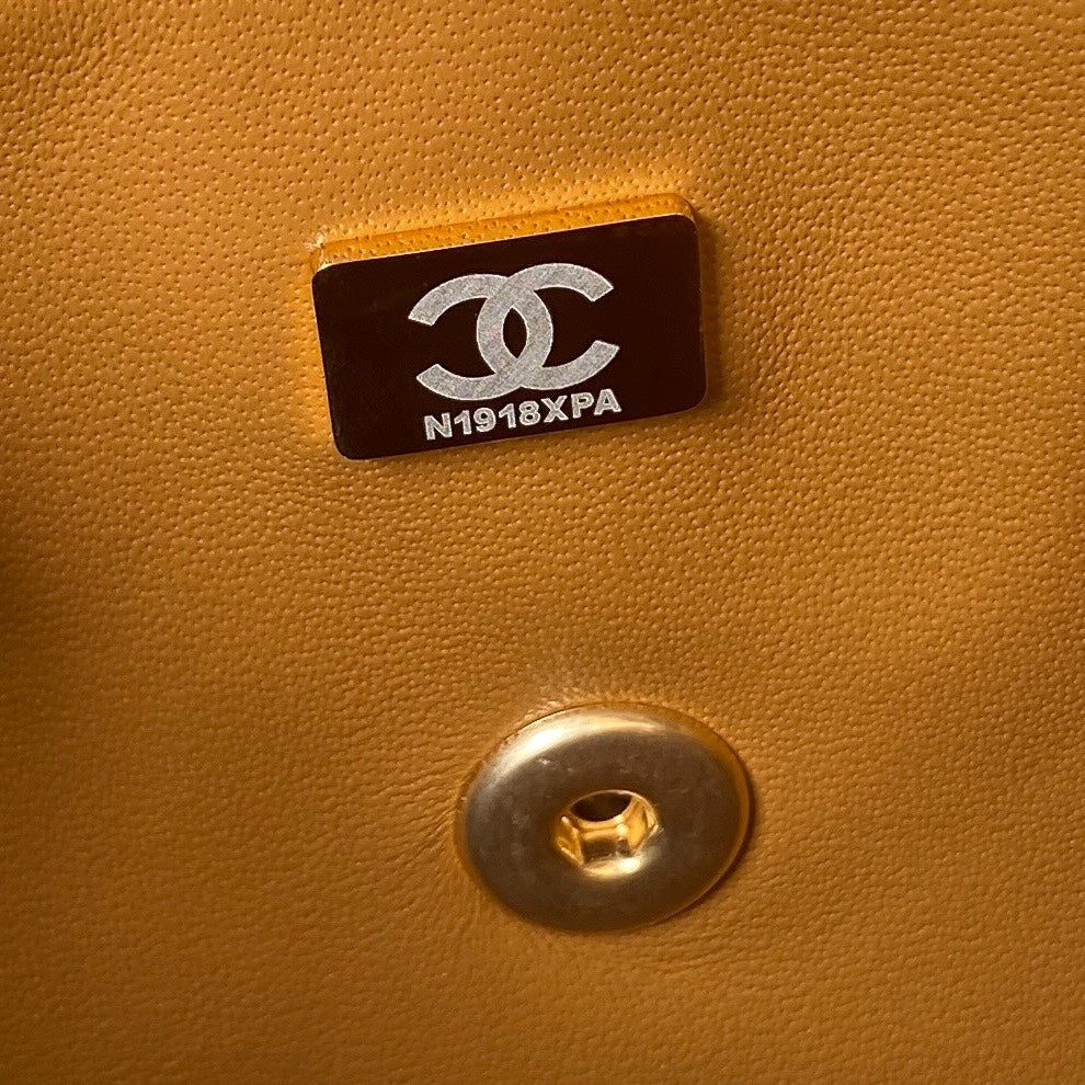 Chanel - Luxury Bag - CHL - 109