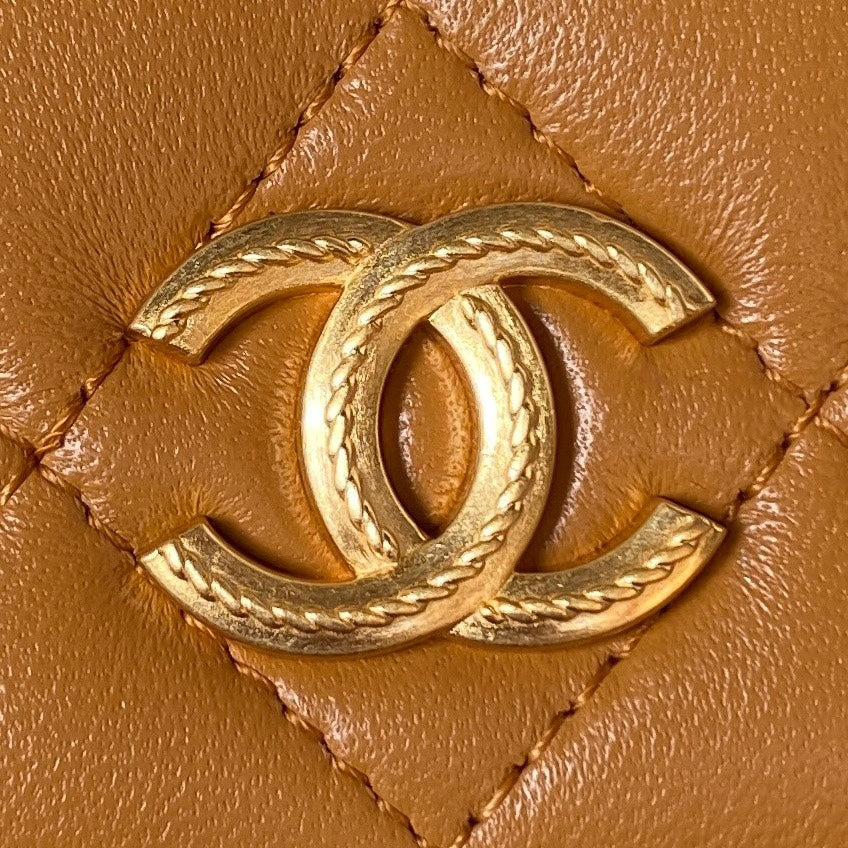 Chanel - Luxury Bag - CHL - 114
