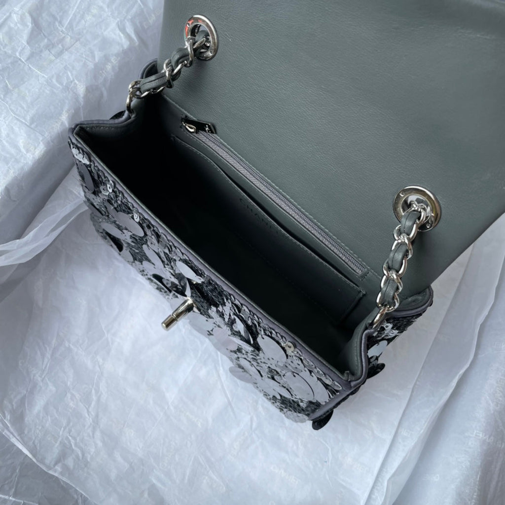 Chanel - Luxury Bag - CHL - 048