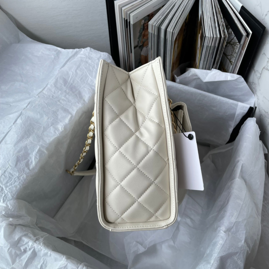 Chanel - Luxury Bag - CHL - 050