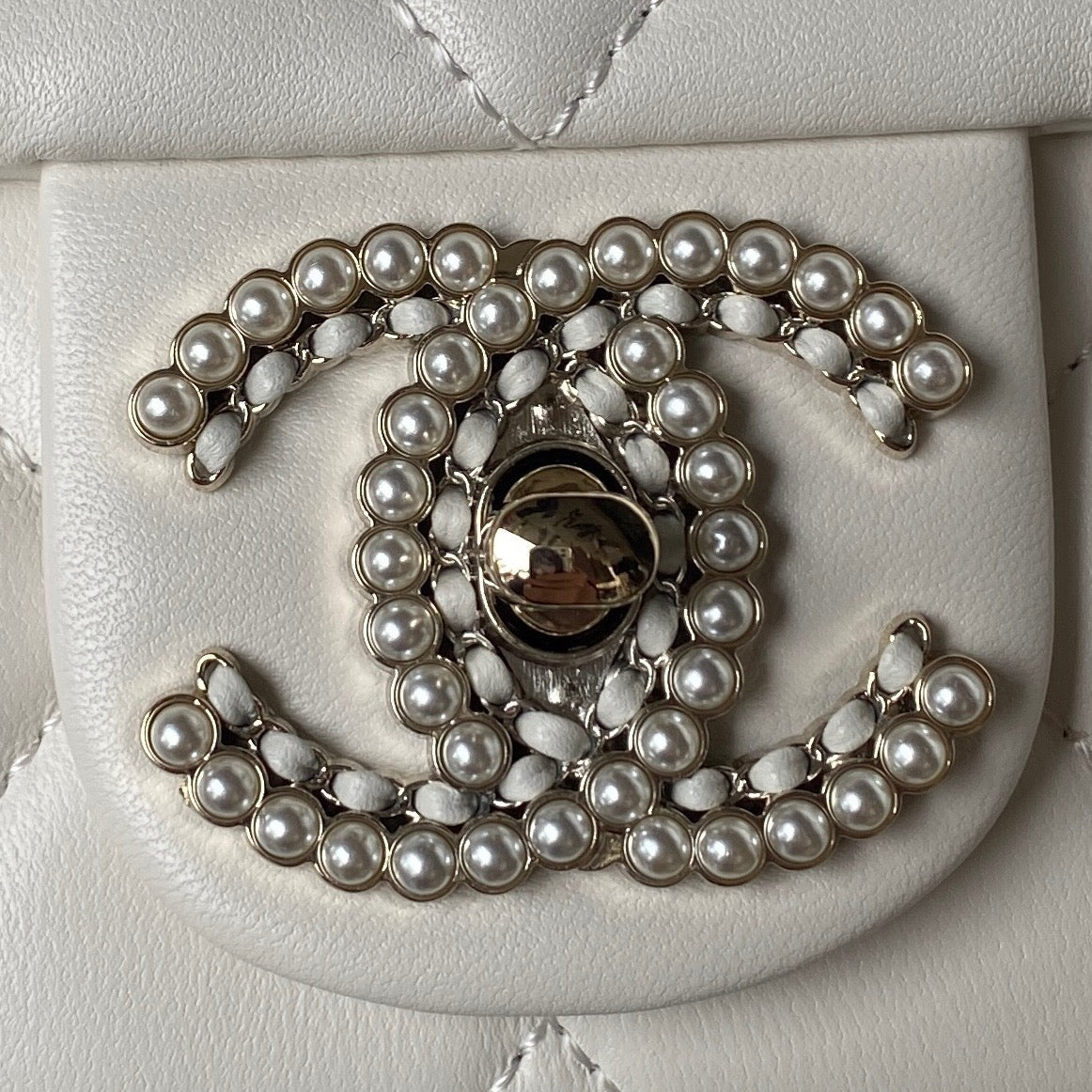 Chanel - Luxury Bag - CHL - 018