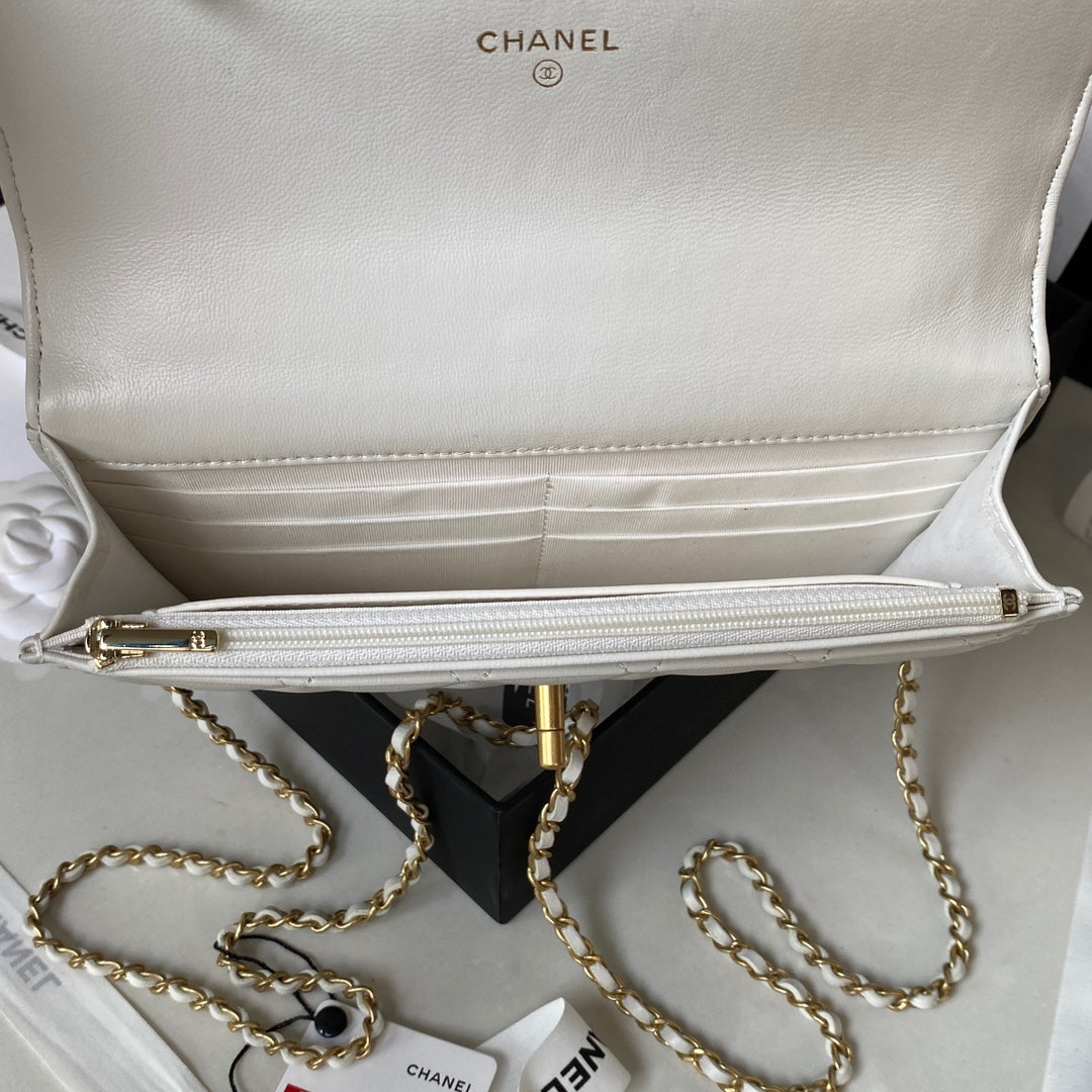 Chanel - Luxury Bag - CHL - 002