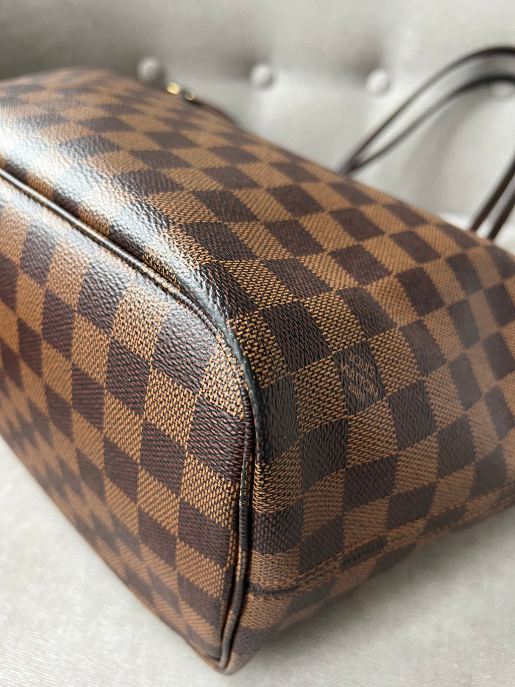Louis Vuitton Neverfull MM Damier Ebene Cherry Interior (RRP £1,410)