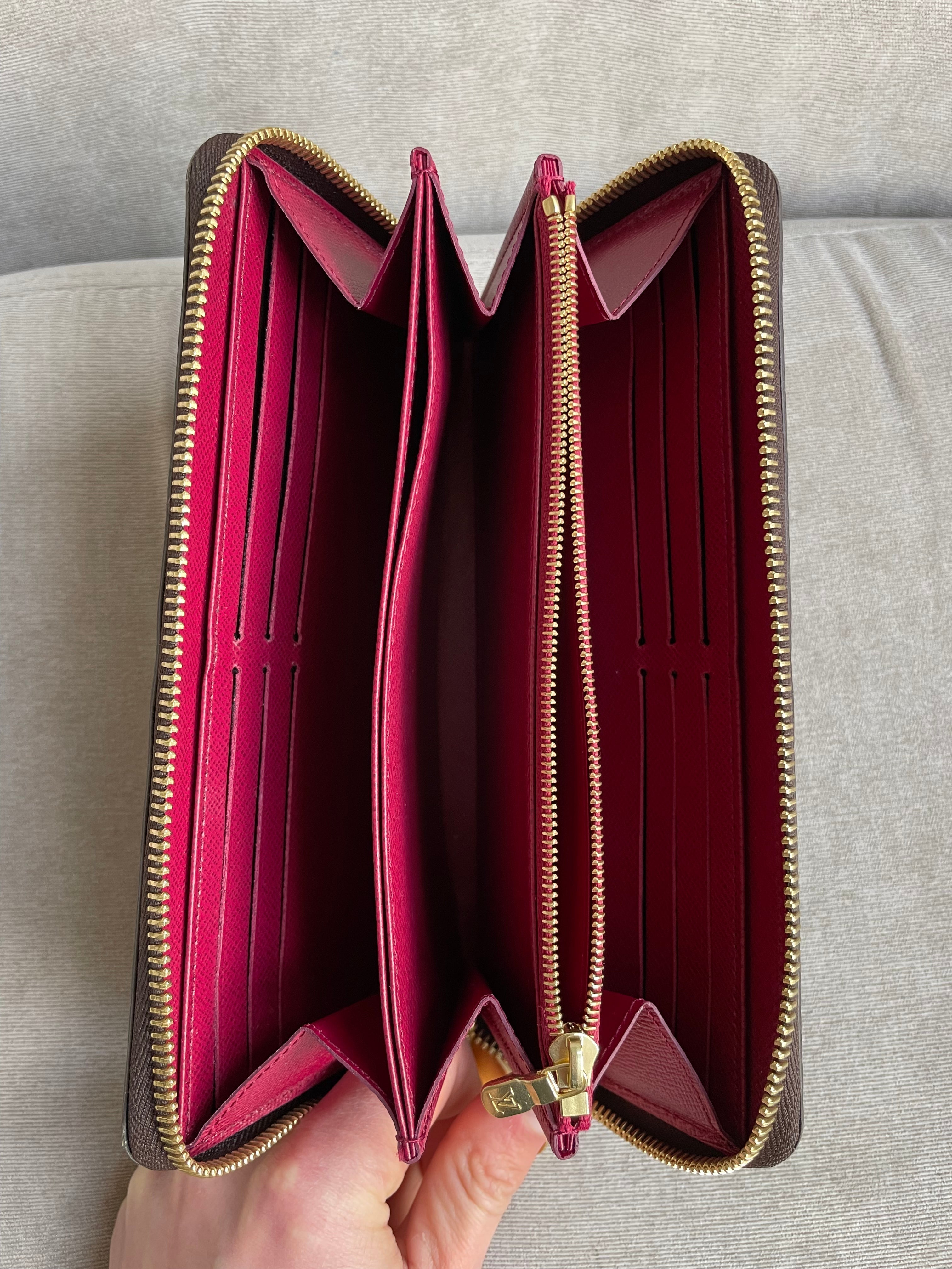 Louis Vuitton Zippy Wallet in Monogram (RRP £565)