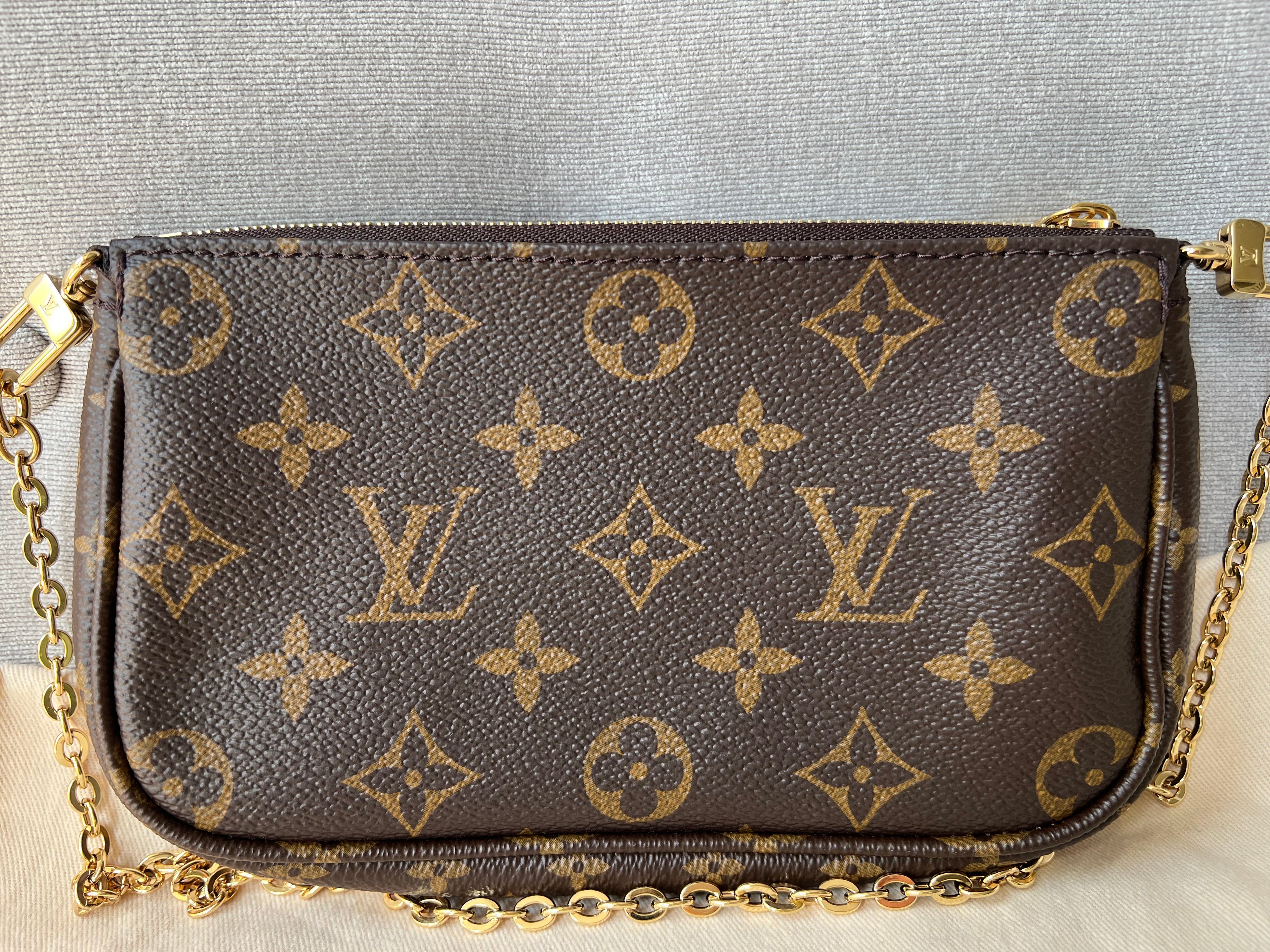 Louis Vuitton Multi Pochette Accessoires Rose Chiaro (RRP £1830)