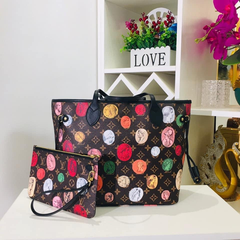Louis Vuitton Neverfull MM Bag