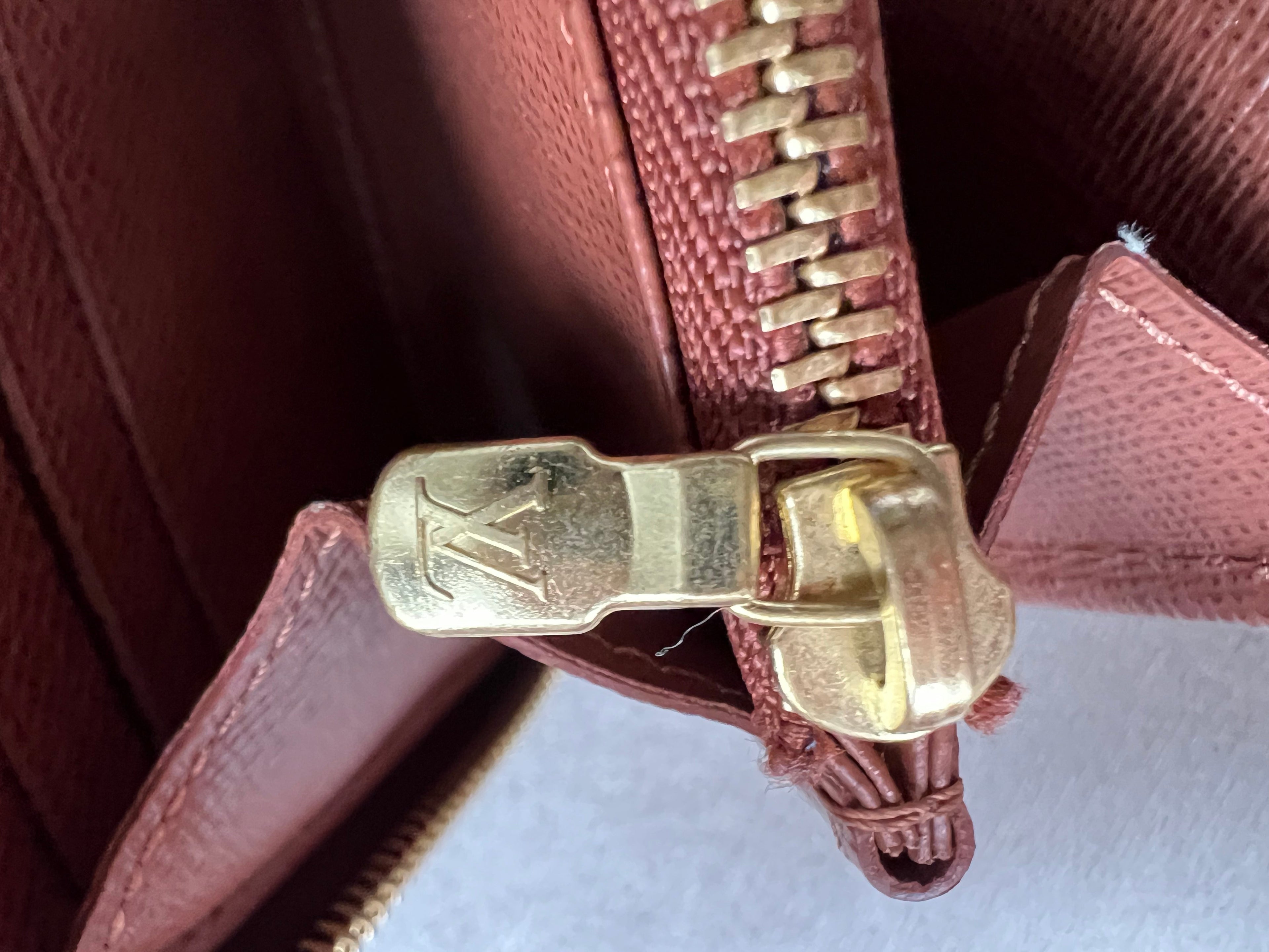 Louis Vuitton Zippy Wallet in Monogram (RRP £565)