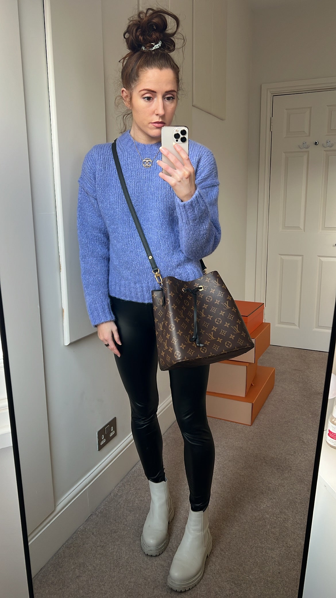 Louis Vuitton Neo Noe Monogram and Black (RRP £1,450)