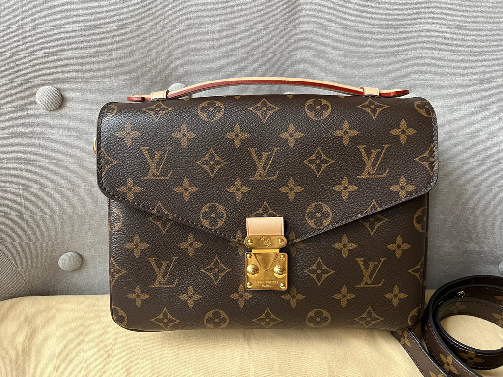 Louis Vuitton Pochette Metis Monogram (RRP £1,830)