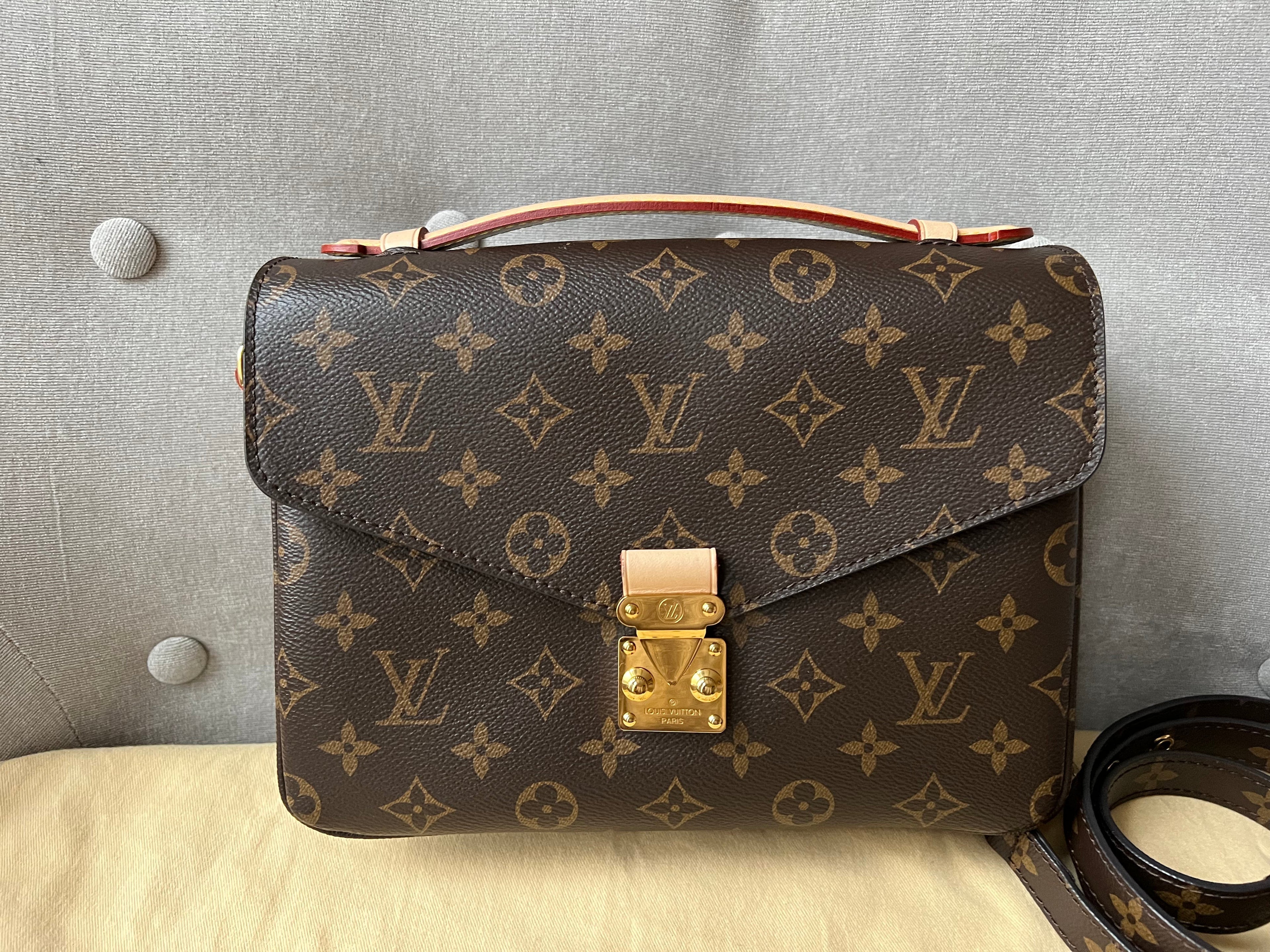 Louis Vuitton Pochette Metis Monogram (RRP £1,830)