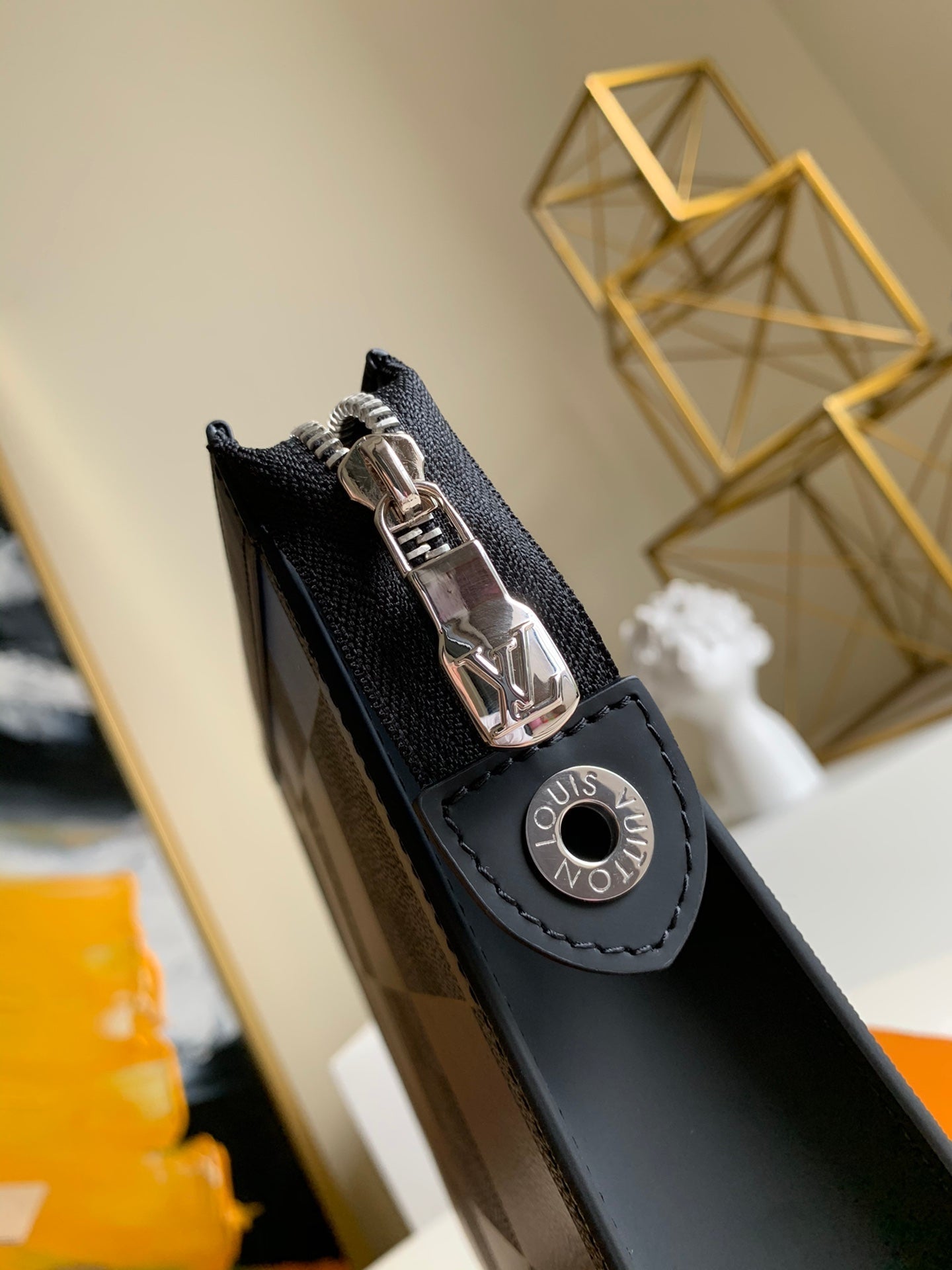 Louis Vuitton Pochette Voyage MM