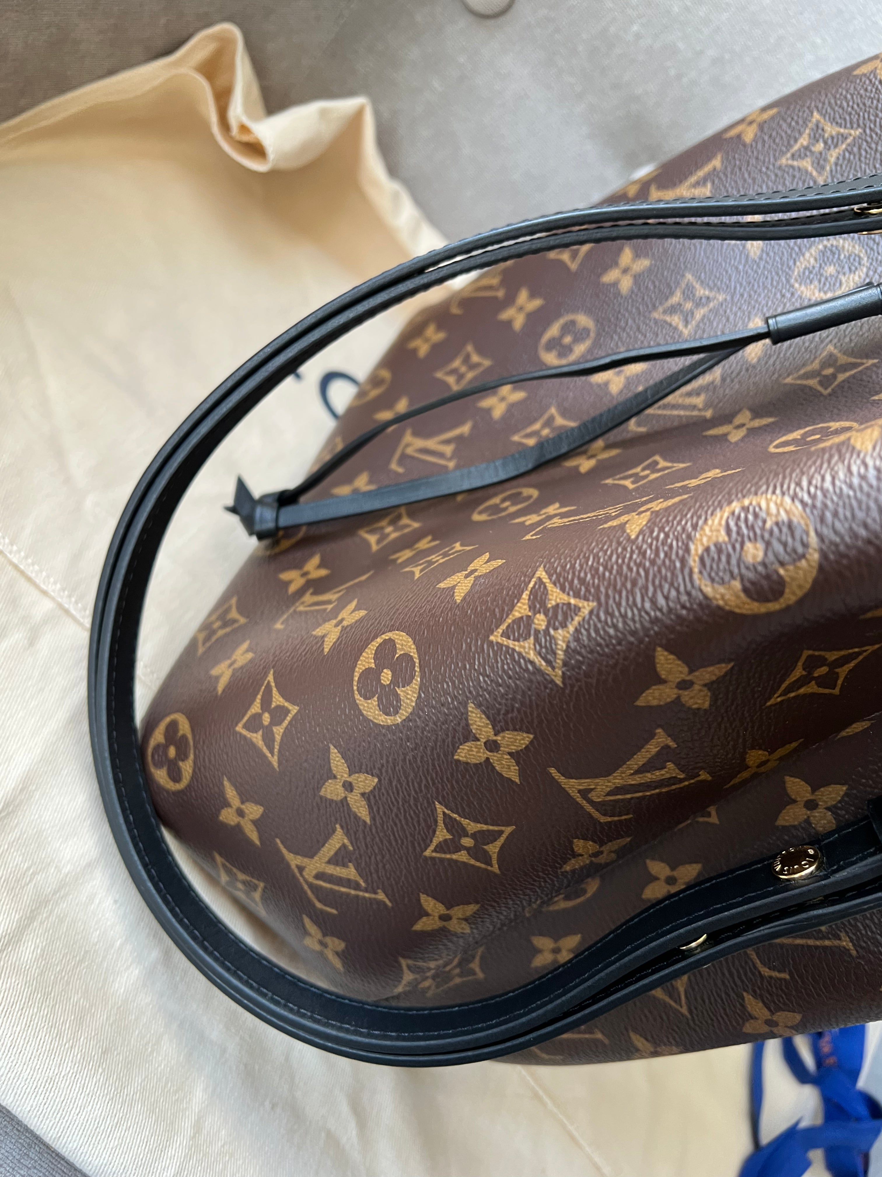 Louis Vuitton Neo Noe Monogram and Black (RRP £1,450)