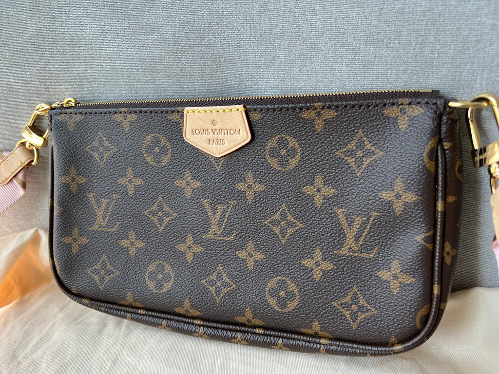 Louis Vuitton Multi Pochette Accessoires Rose Chiaro (RRP £1830)
