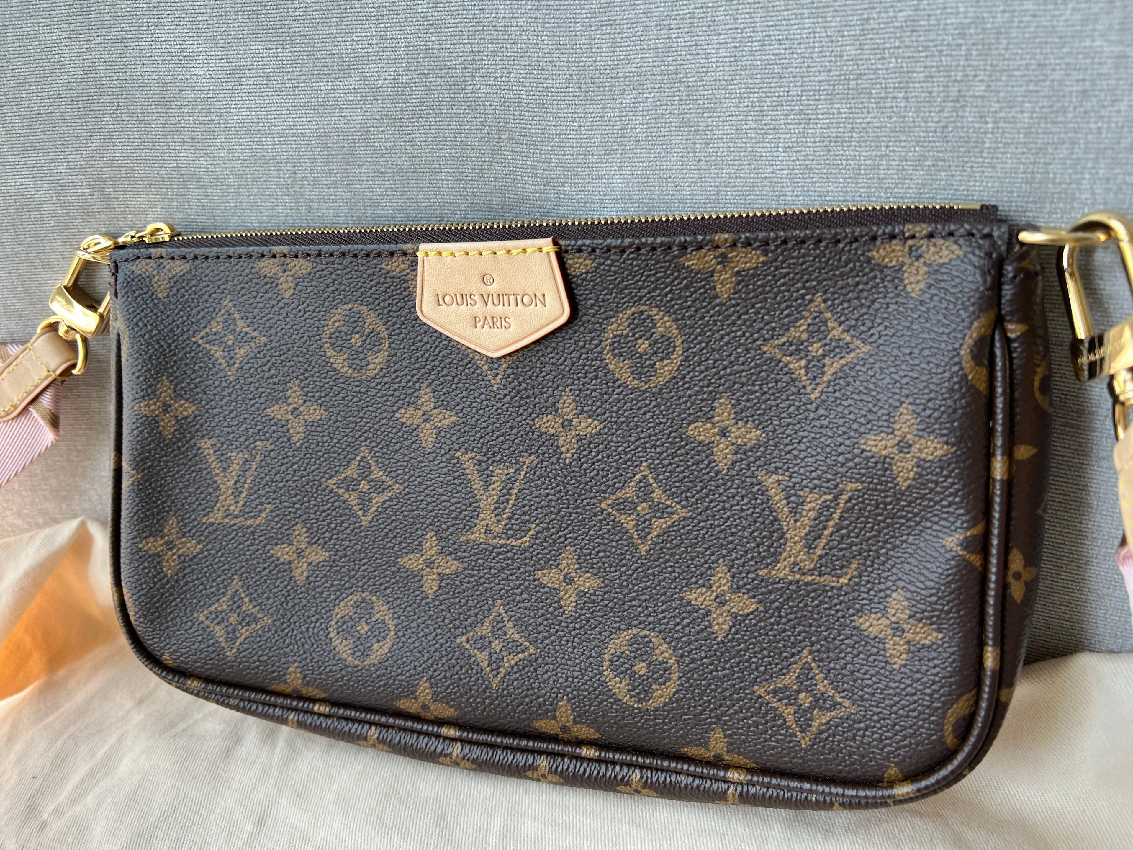 Louis Vuitton Multi Pochette Accessoires Rose Chiaro (RRP £1830)