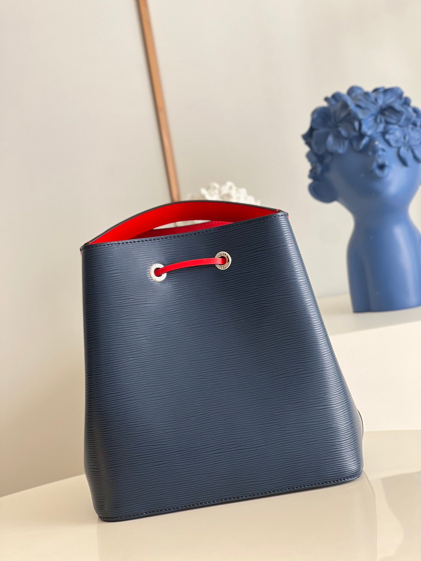 Louis Vuitton NeoNoe MM Bag