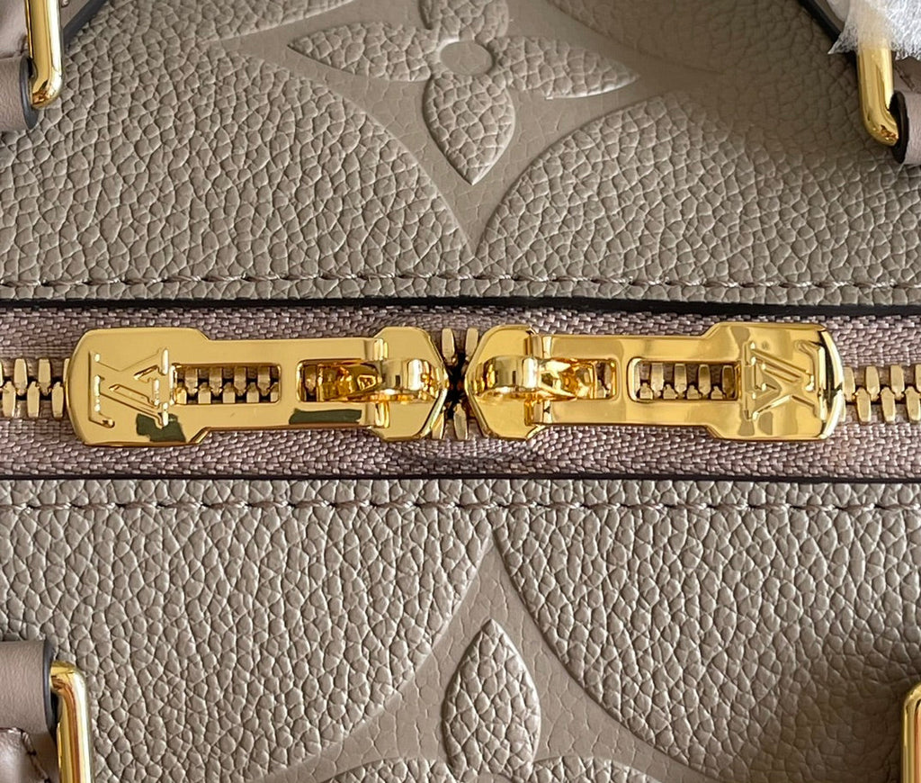 Louis Vuitton Speedy Bandouliere 25 Bag