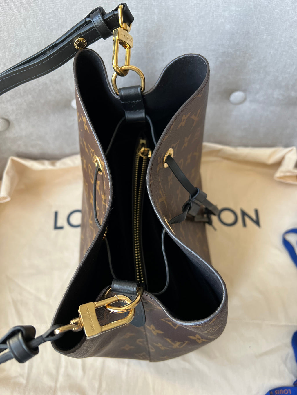 Louis Vuitton Neo Noe Monogram and Black (RRP £1,450)