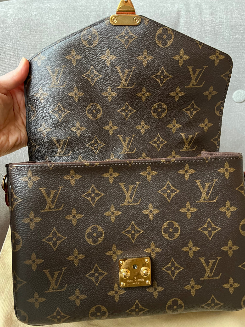 Louis Vuitton Pochette Metis Monogram (RRP £1,830)