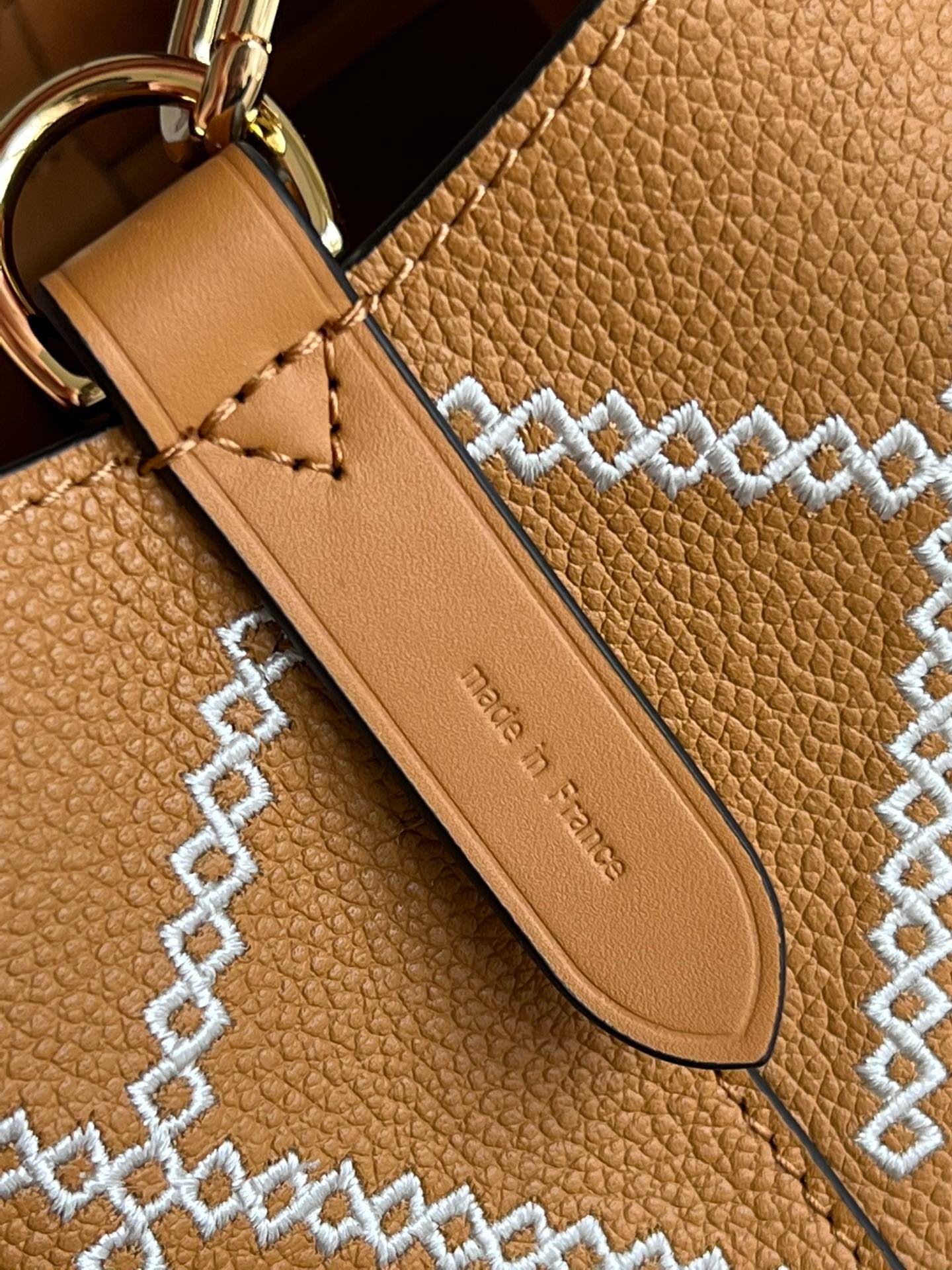 Louis Vuitton NeoNoe MM Bag