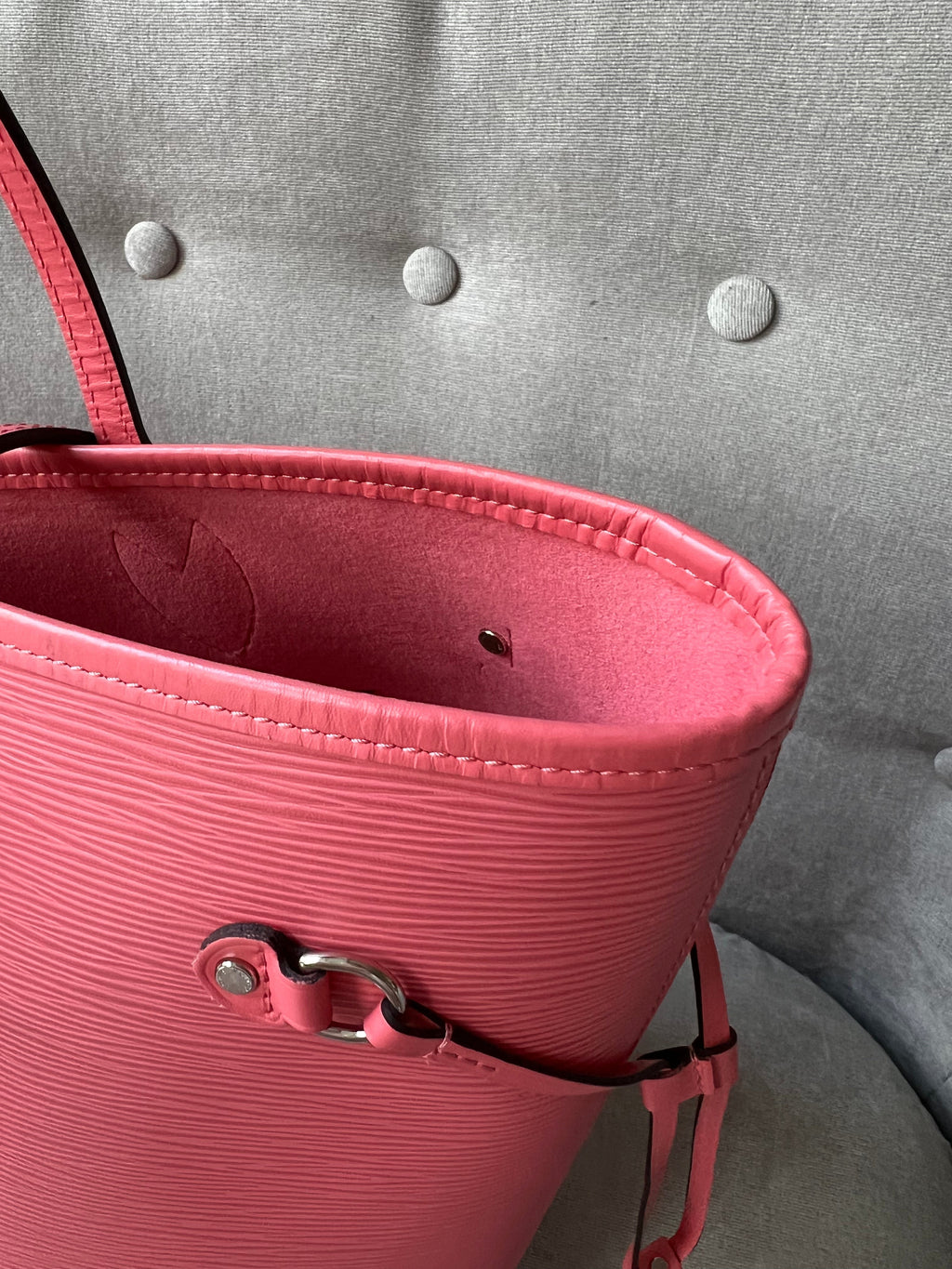 Louis Vuitton Neverfull MM Coral Epi Leather (RRP £1,740)