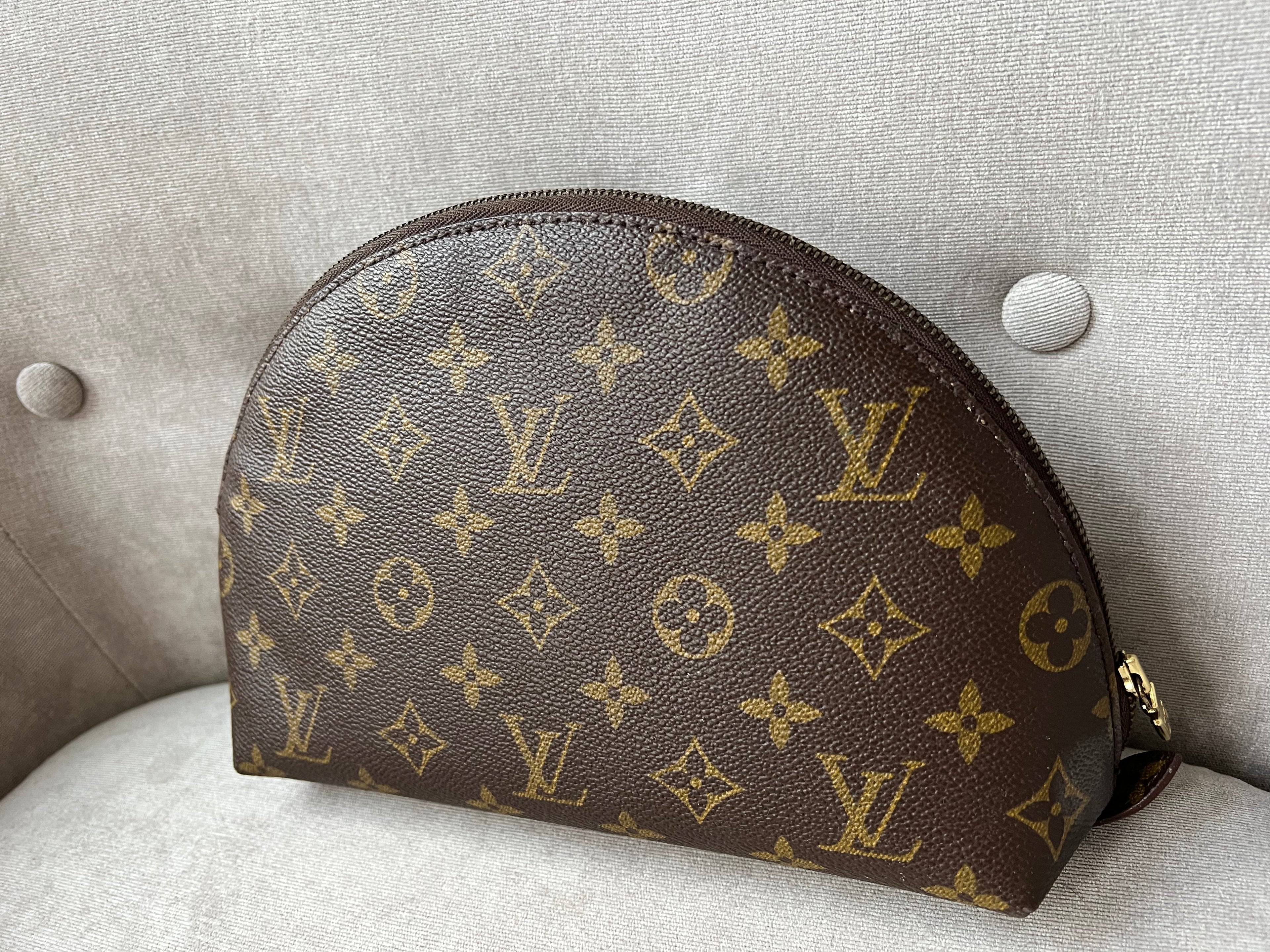 Louis Vuitton Trousse Demi Ronde Monogram