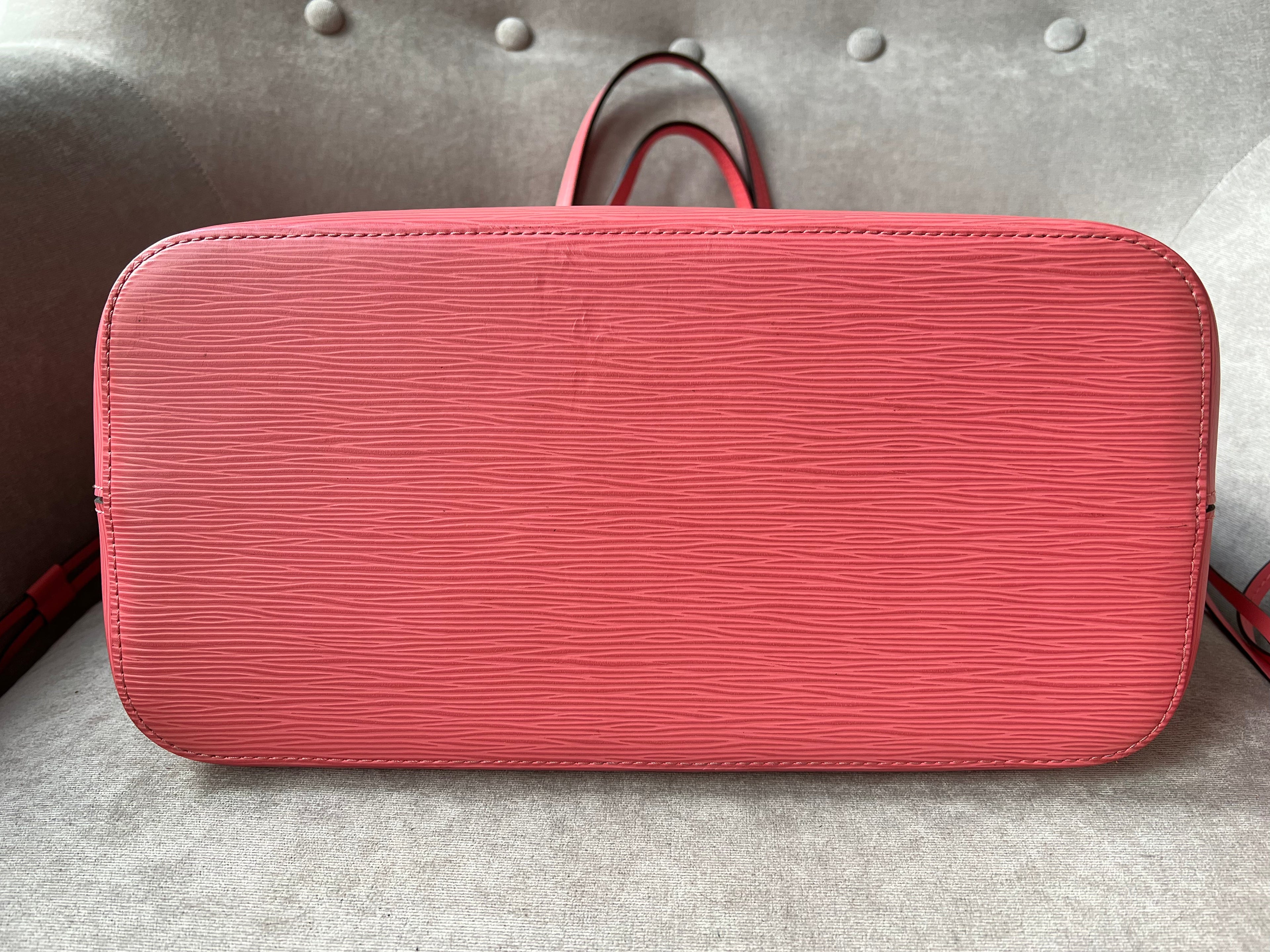 Louis Vuitton Neverfull MM Coral Epi Leather (RRP £1,740)