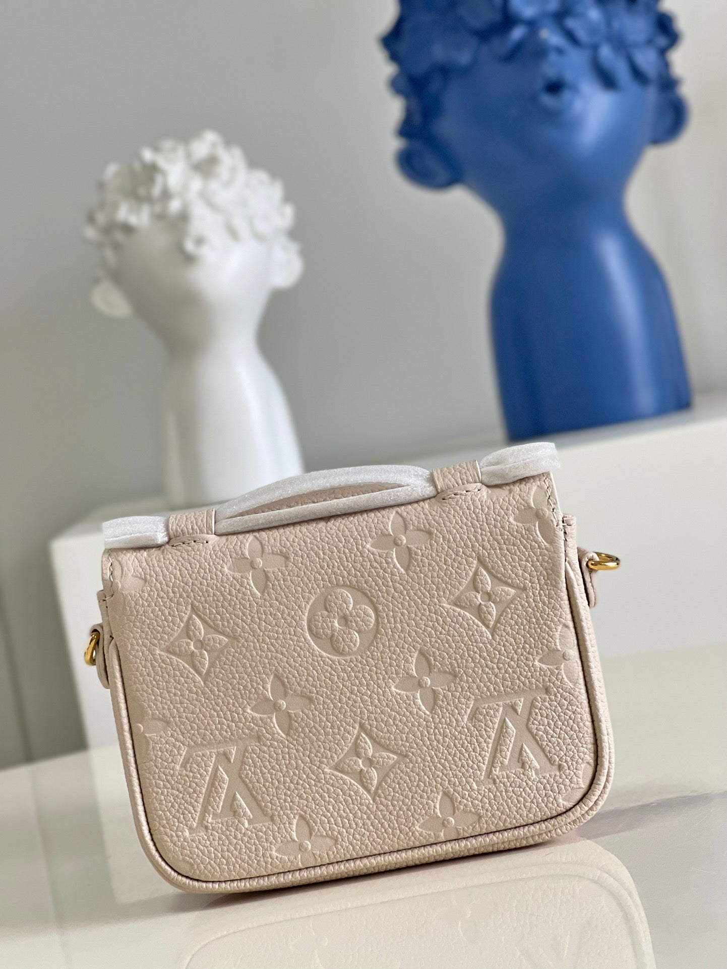 Louis Vuitton Micro Metis Bag