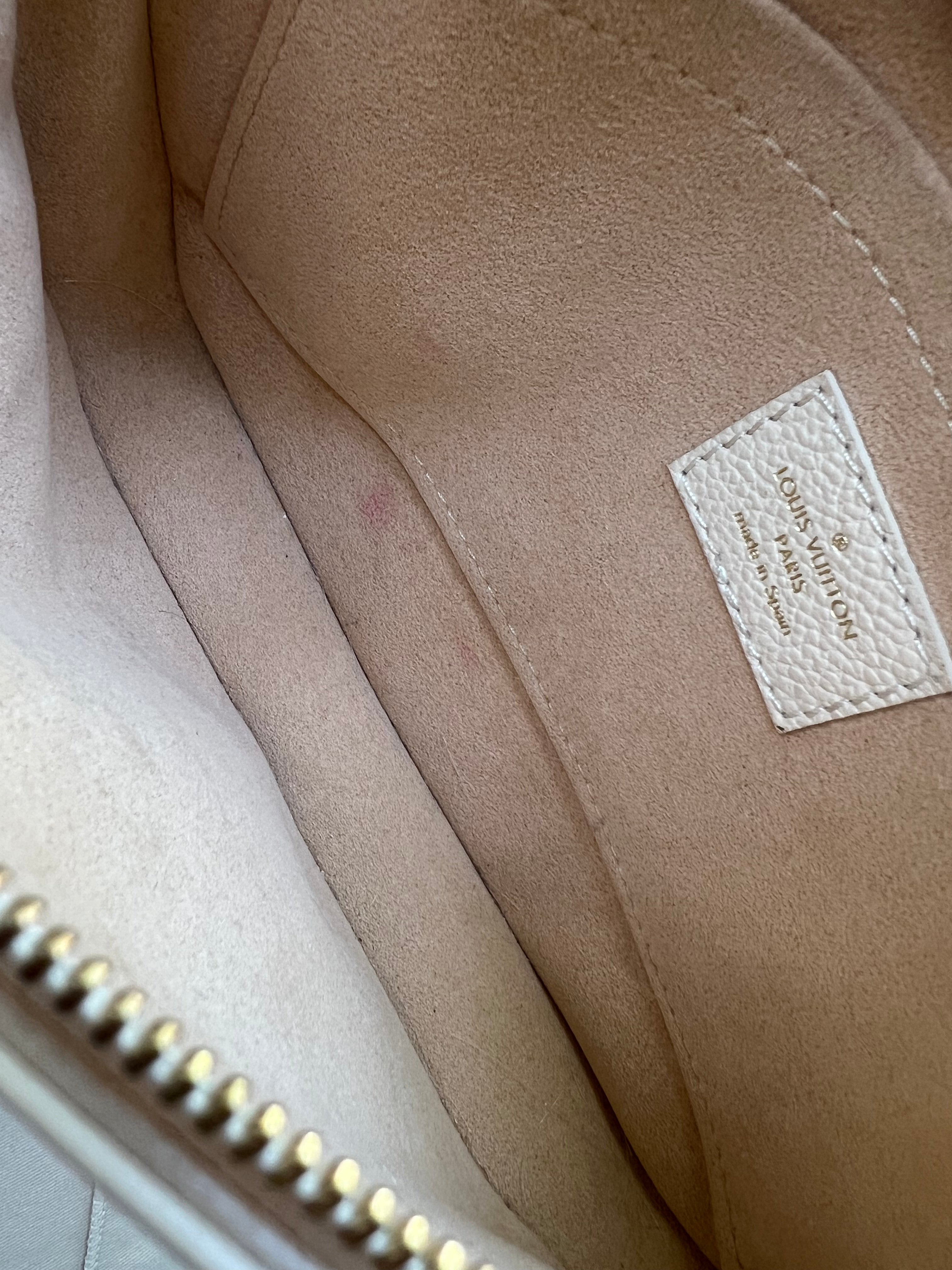 Louis Vuitton Multi Pochette Accessoires Creme Empreinte (RRP £2110)