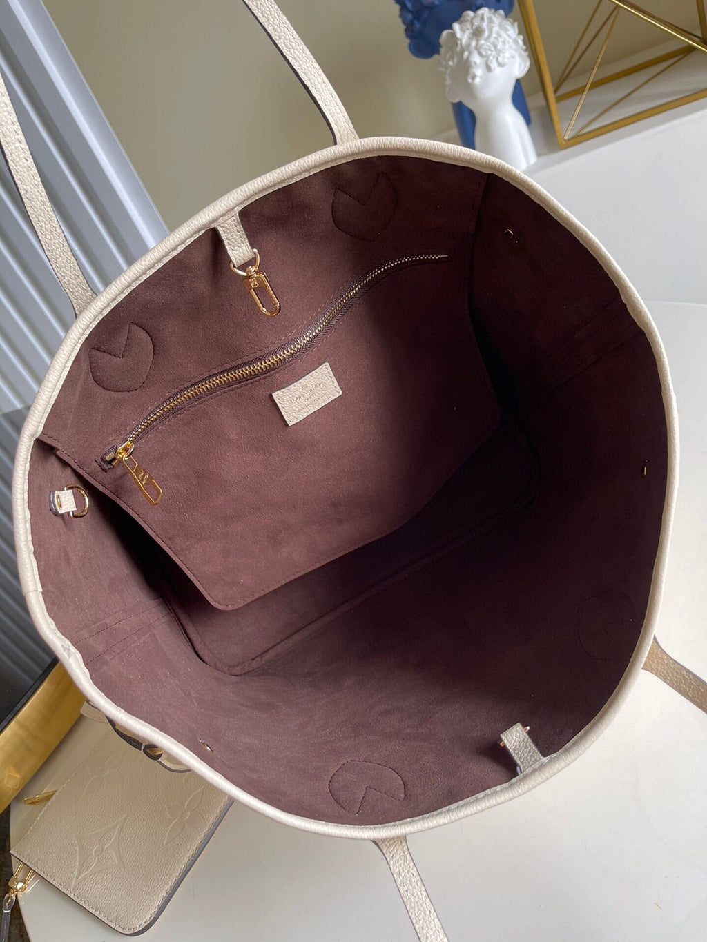 Louis Vuitton Neverfull MM Tote Bag