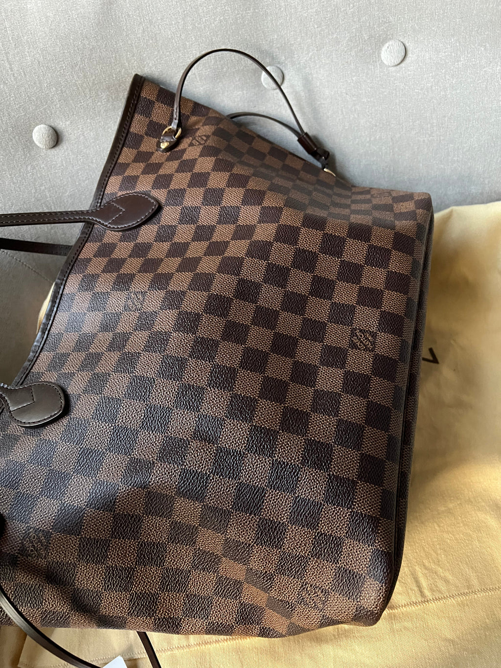 Louis Vuitton Neverfull MM Damier Ebene Cherry Interior (RRP £1,410)