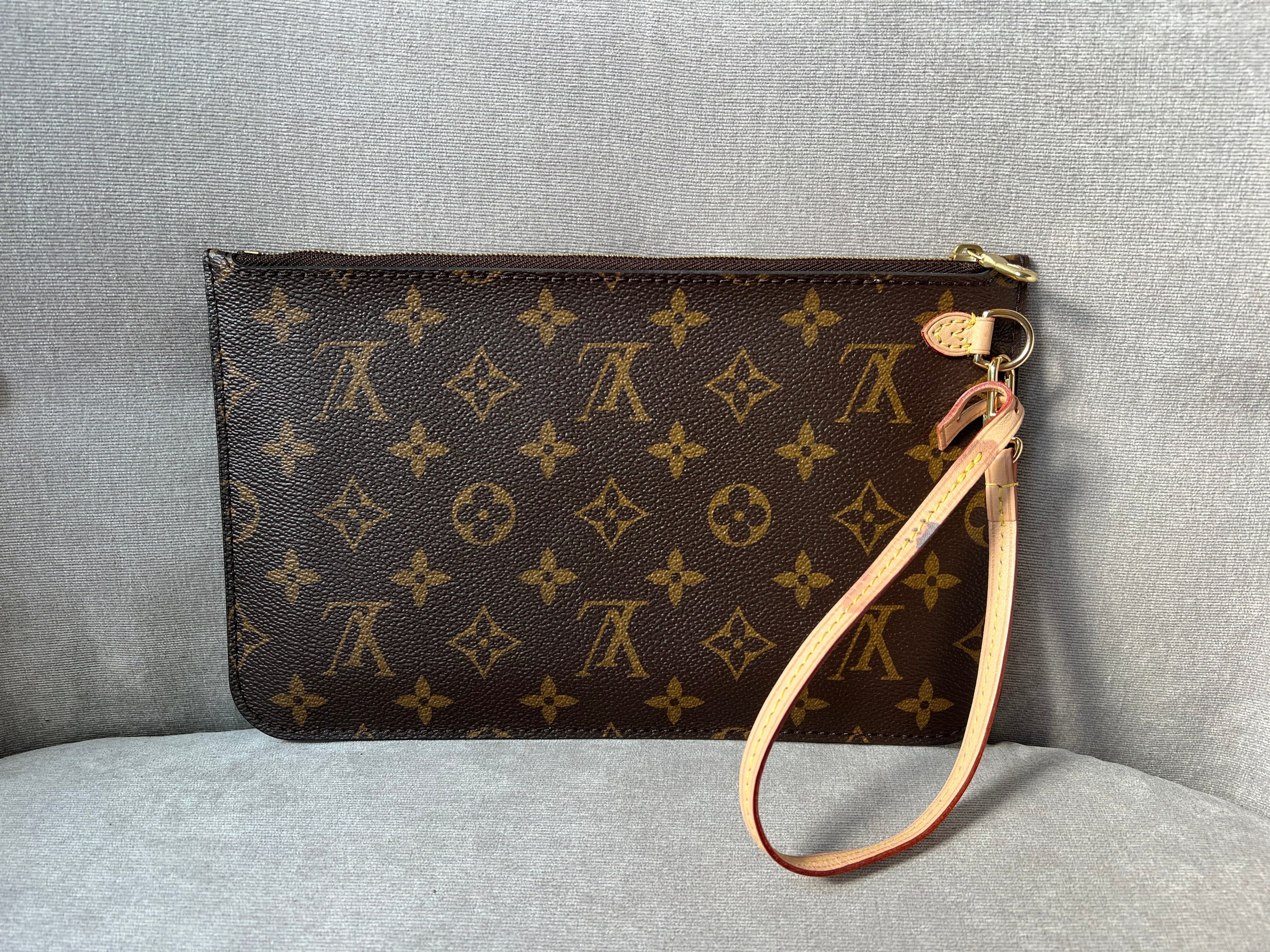 Louis Vuitton Pouch (from Neverfull MM) in Monogram