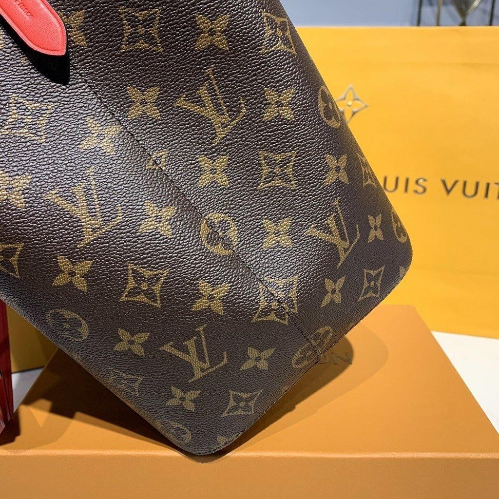 Louis Vuitton NeoNoe MM Bag