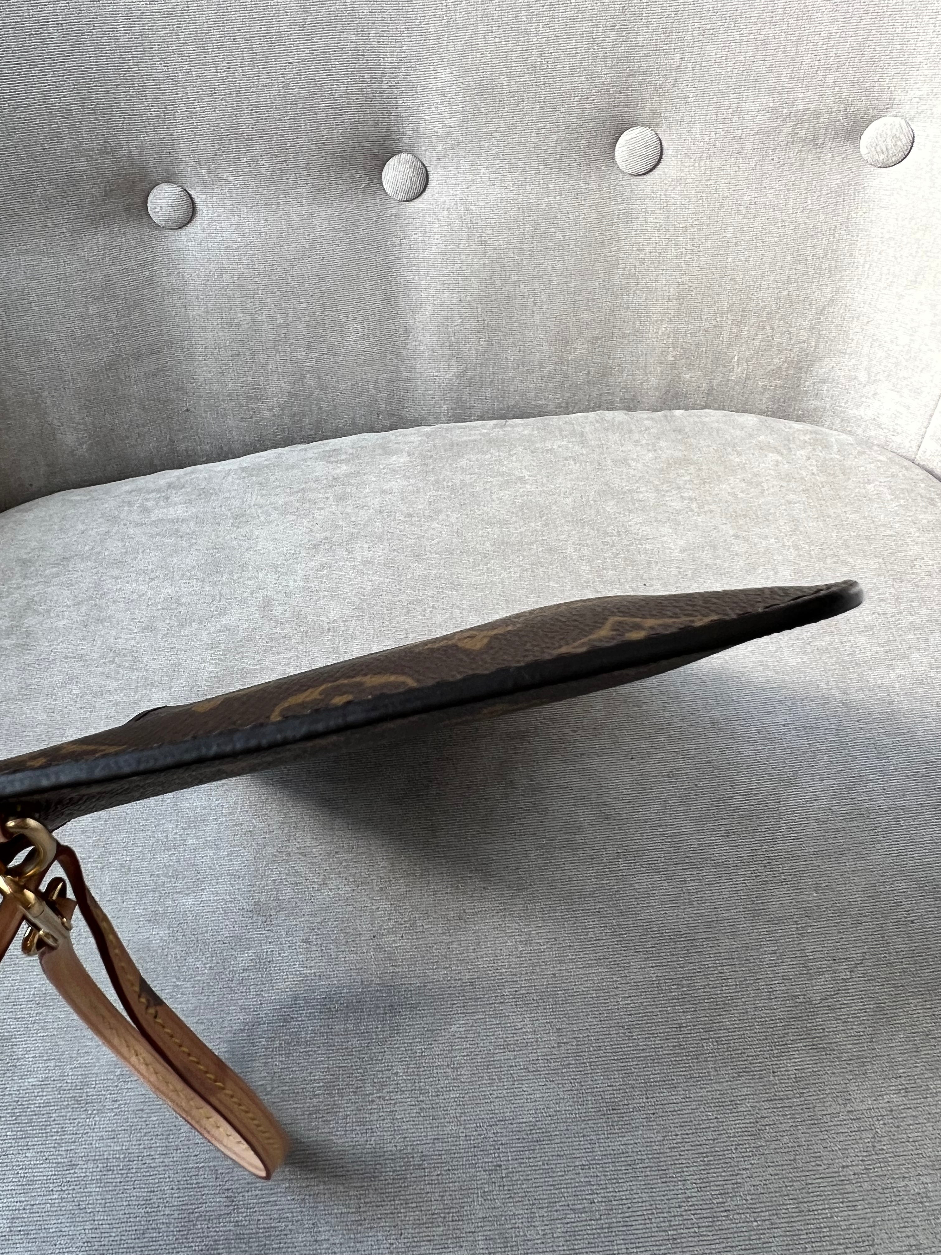 Louis Vuitton Pouch (from Neverfull MM) in Monogram