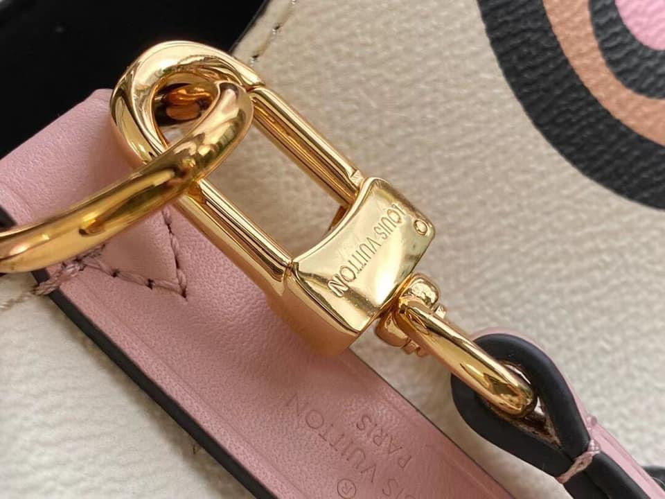 Louis Vuitton NeoNoe MM Bag