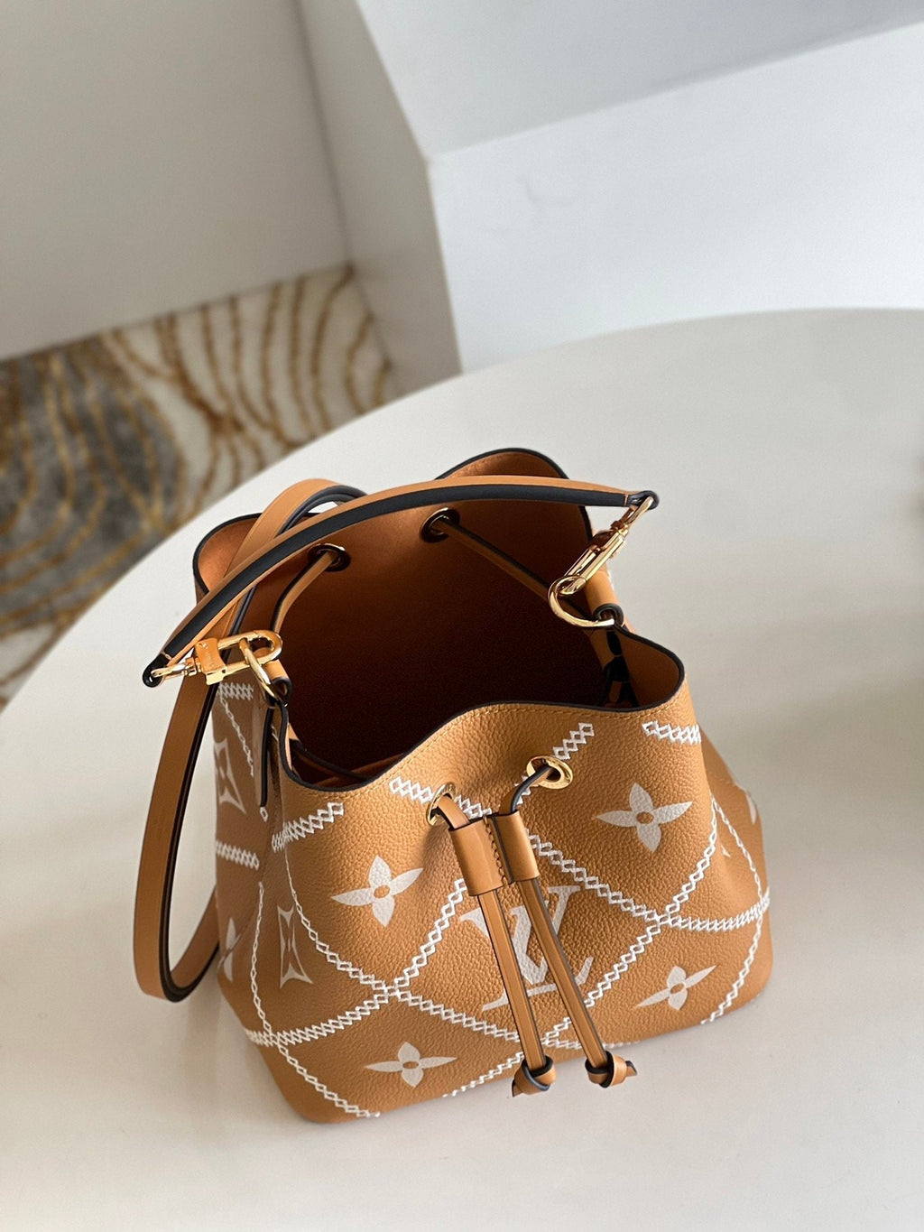 Louis Vuitton NeoNoe MM Bag