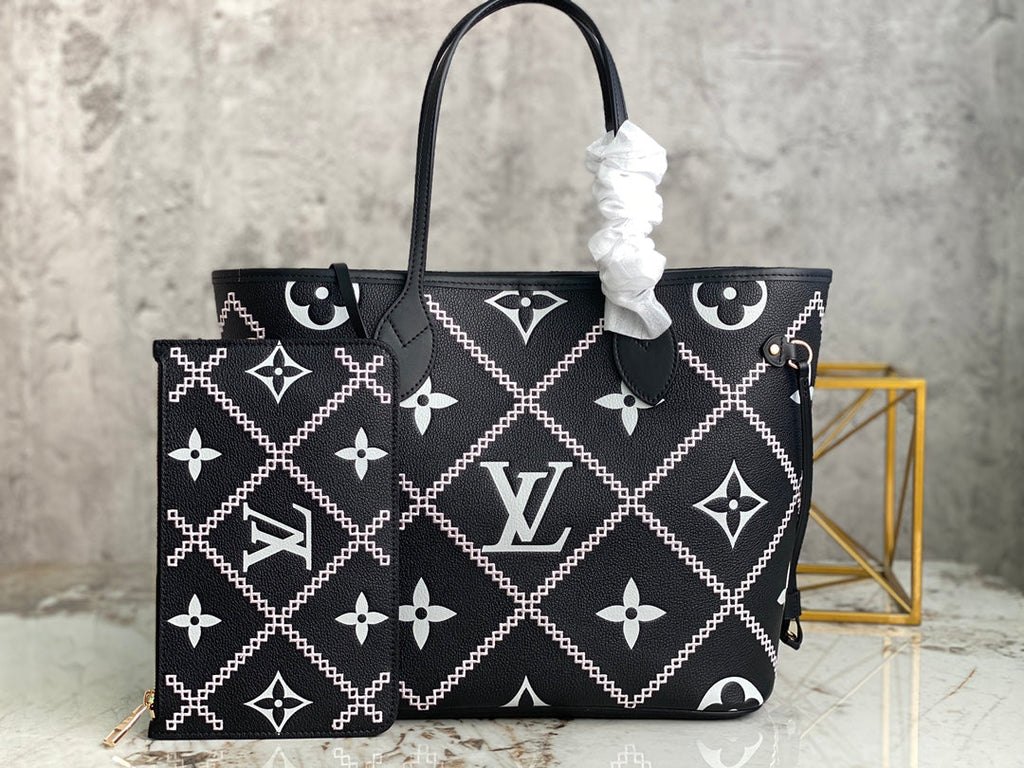 Louis Vuitton Neverfull MM Bag