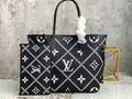 Louis Vuitton Neverfull MM Bag
