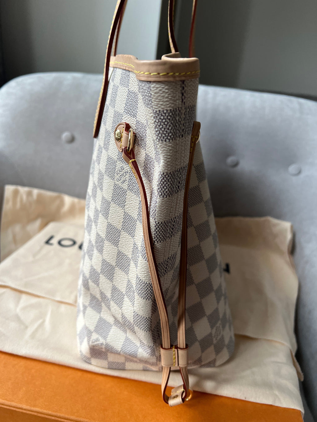Louis Vuitton Neverfull MM  Damier Azur (RRP £1,410)