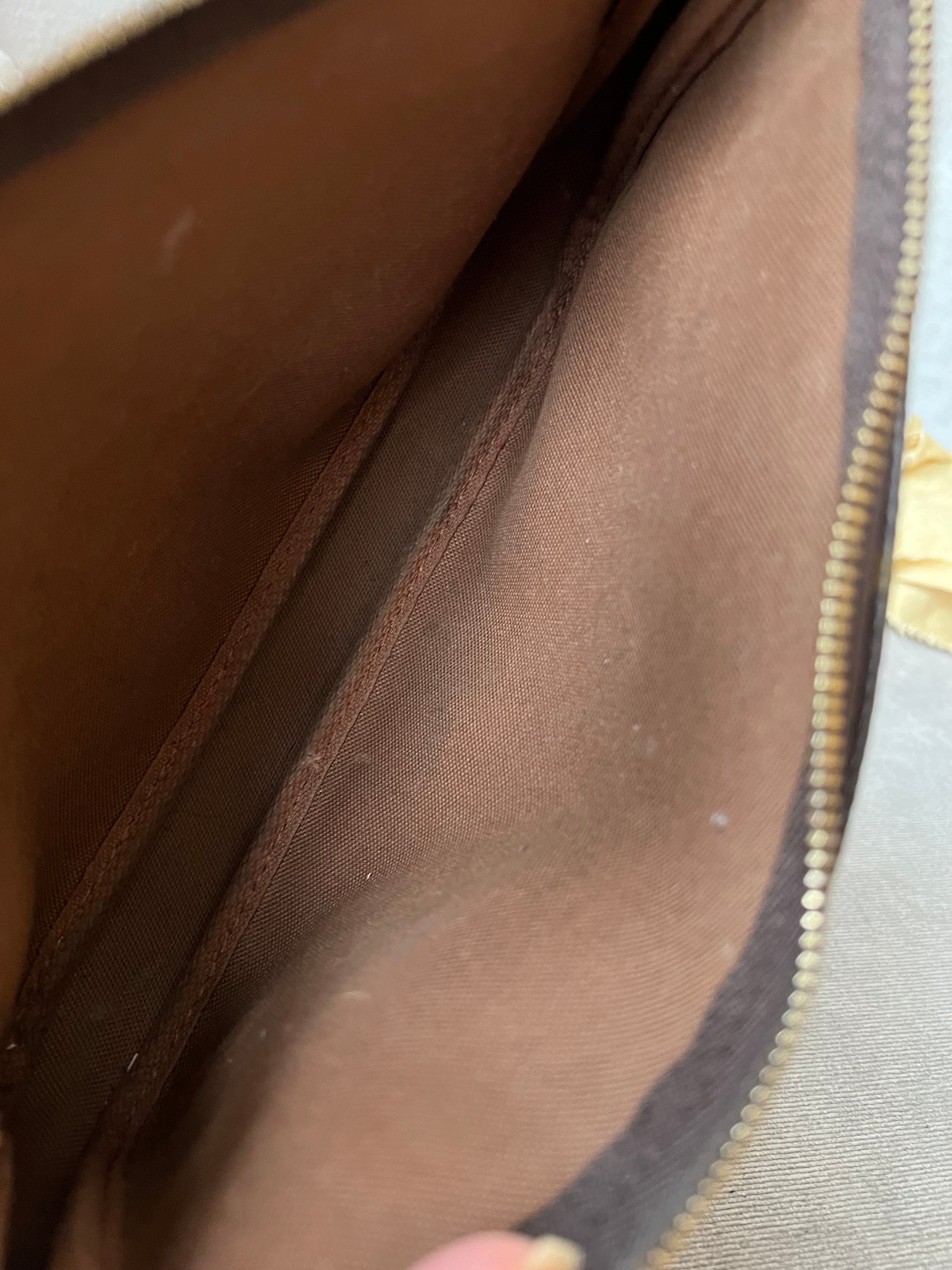 Louis Vuitton Vintage Pochette Accessoires Monogram (RRP £915)
