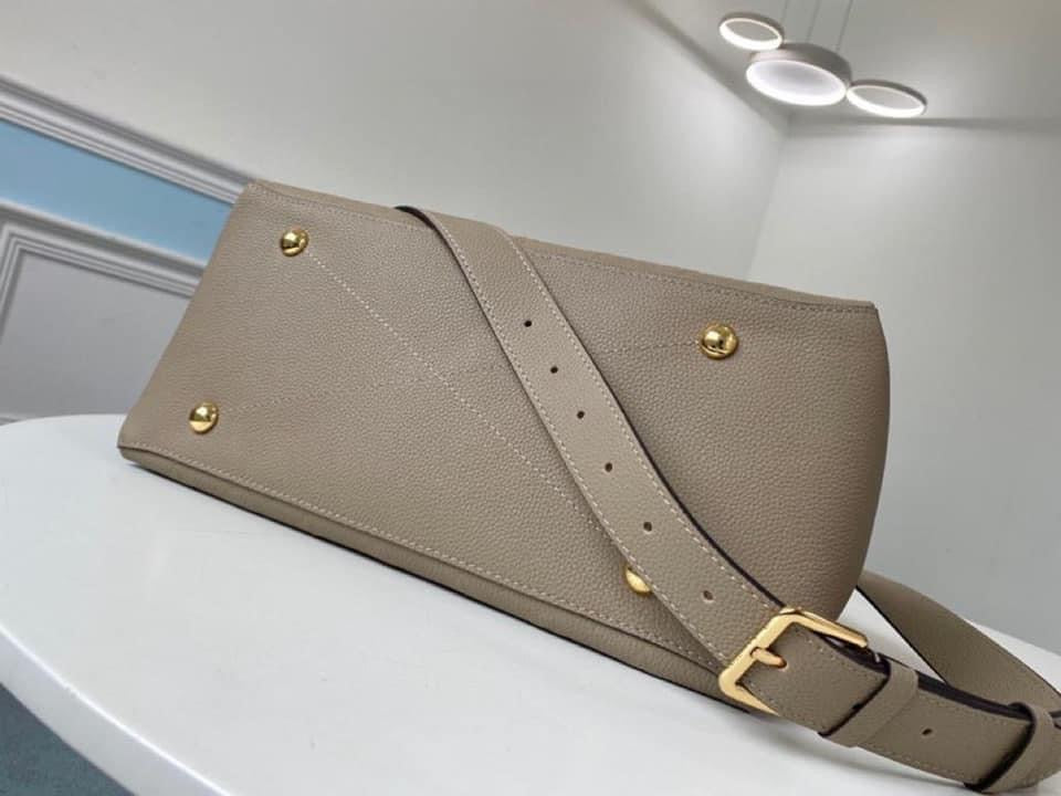 Louis Vuitton Maida Hobo Bag